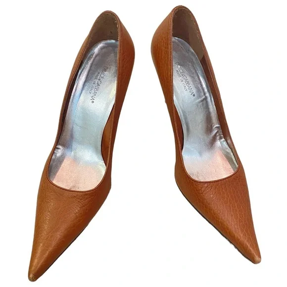 Dolce & Gabbana pointy toe brown tan pumps 39.5 US9.5 kitten heel 3” Y2K classic